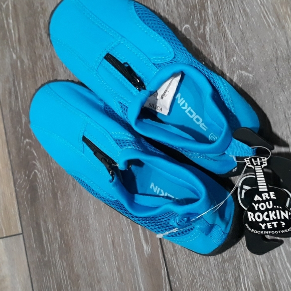 Rockin ocean shoes. NWT. Size 10 - Picture 6 of 10